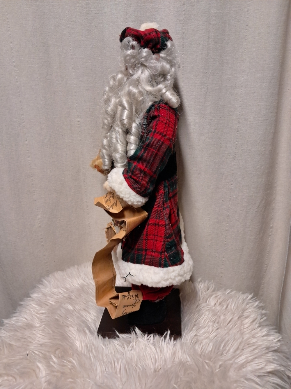 25" Tall Standing Scottish Santa With List And Toys - Picture 5 of 8